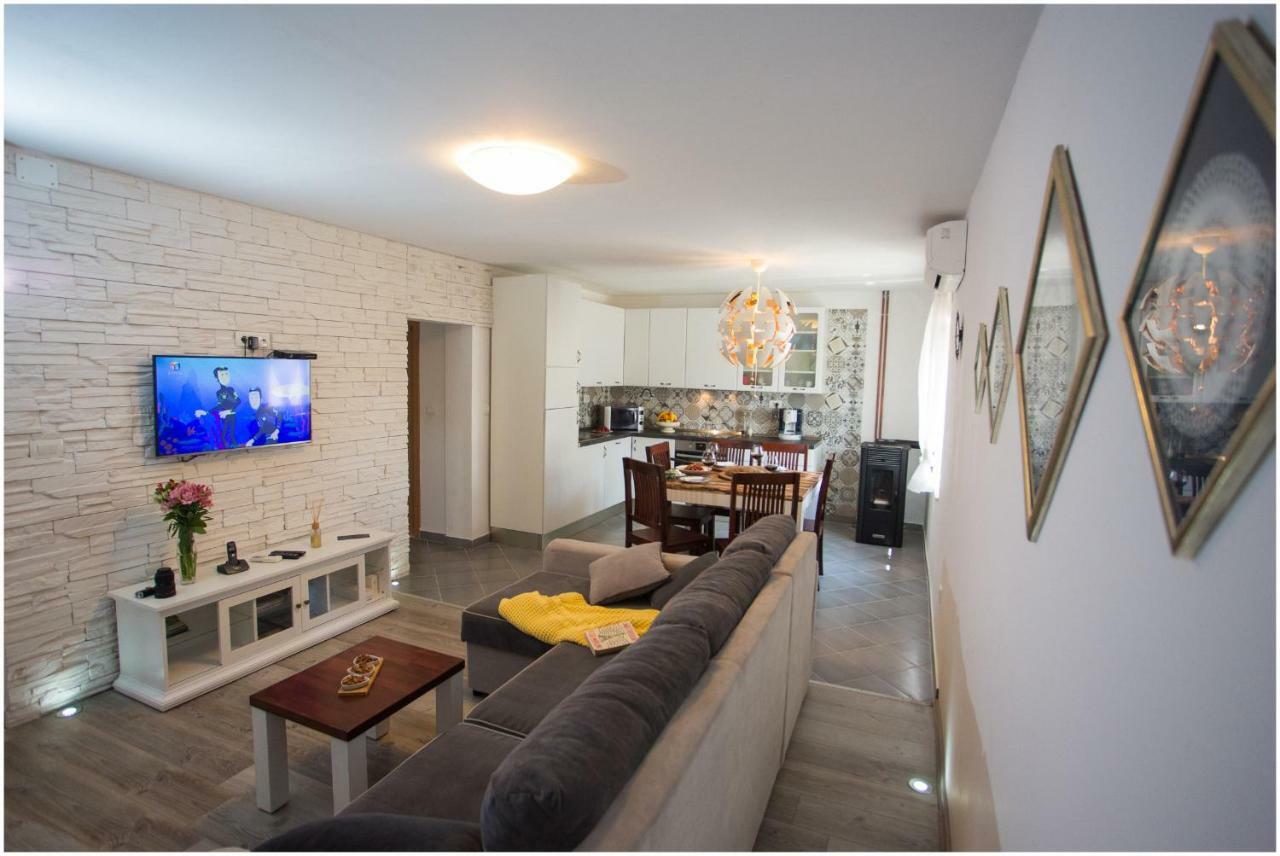 מלון Razvode House Mellifera מראה חיצוני תמונה